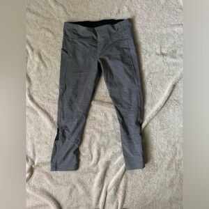 LULULEMON Pace Rival Mid-Rise Crop
22"